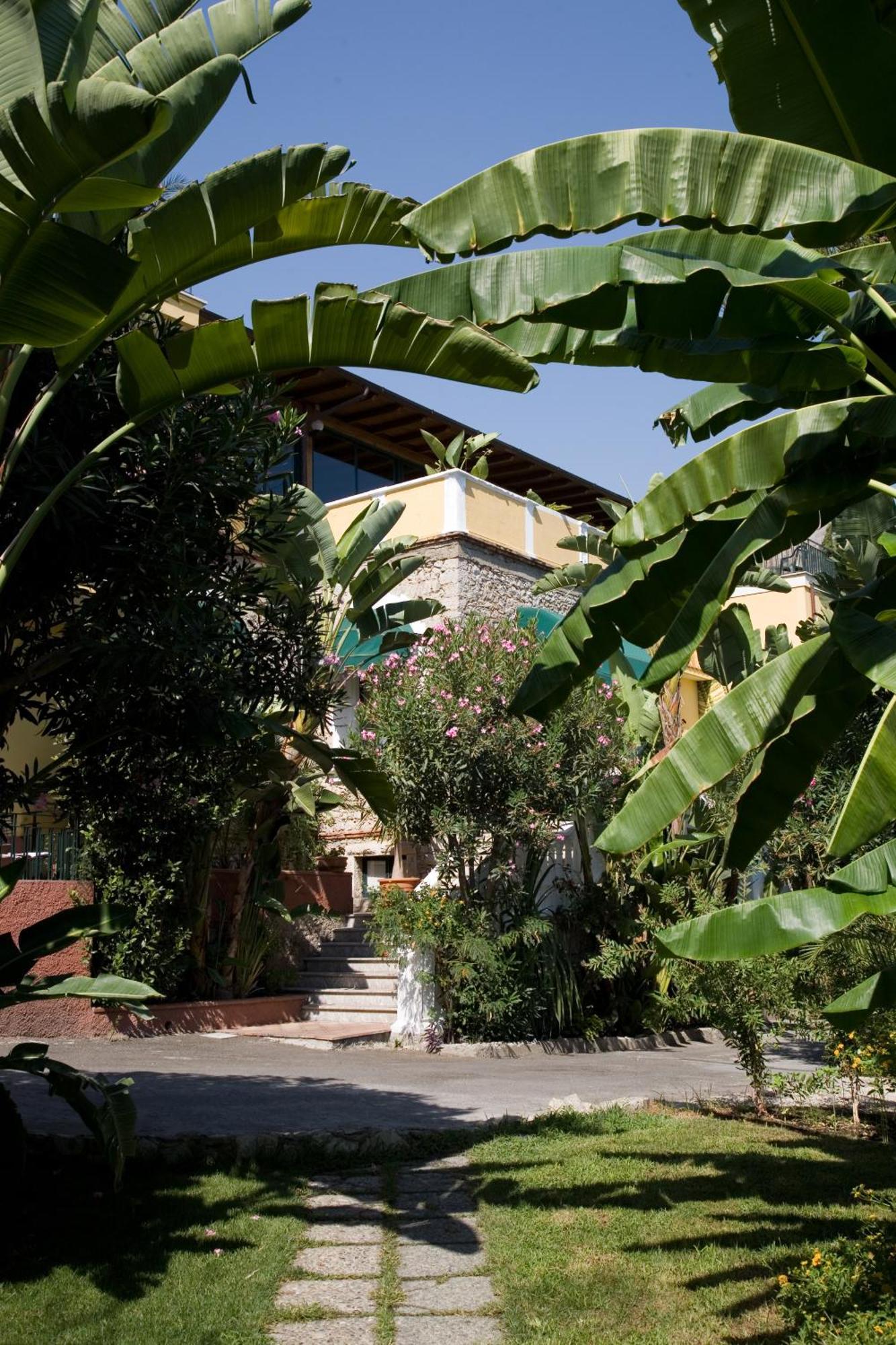 Hotel Baia Delle Sirene Таорміна Екстер'єр фото
