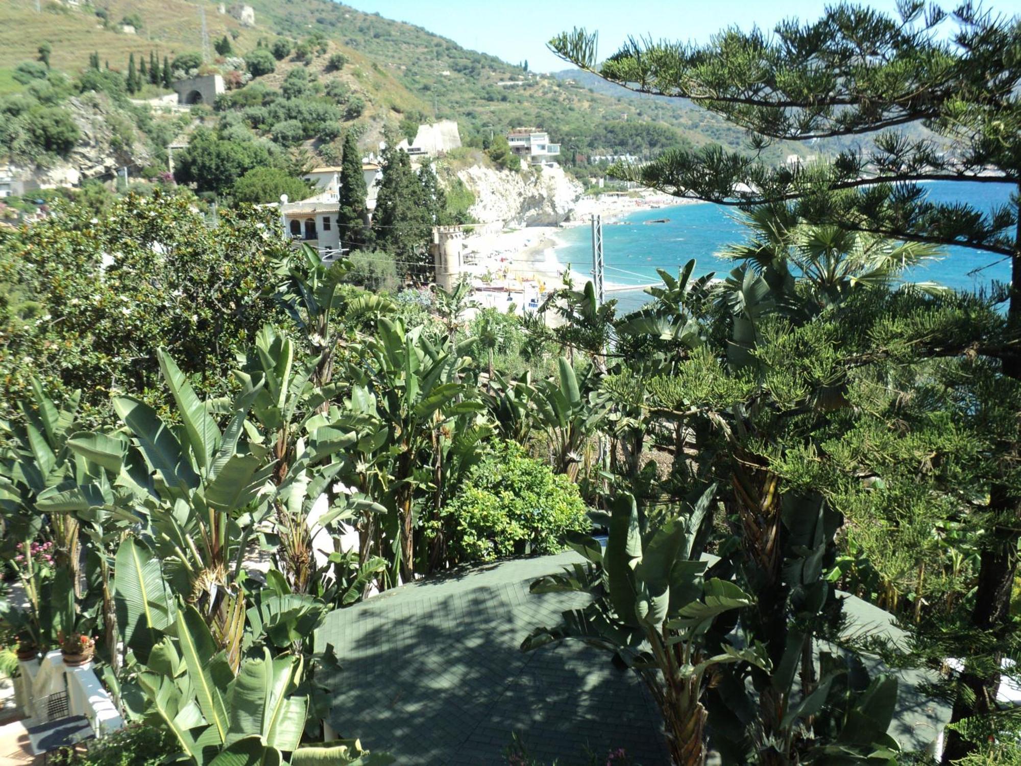 Hotel Baia Delle Sirene Таорміна Екстер'єр фото