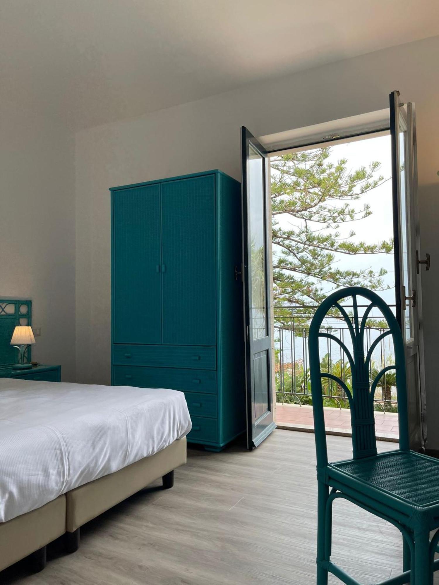 Hotel Baia Delle Sirene Таорміна Екстер'єр фото