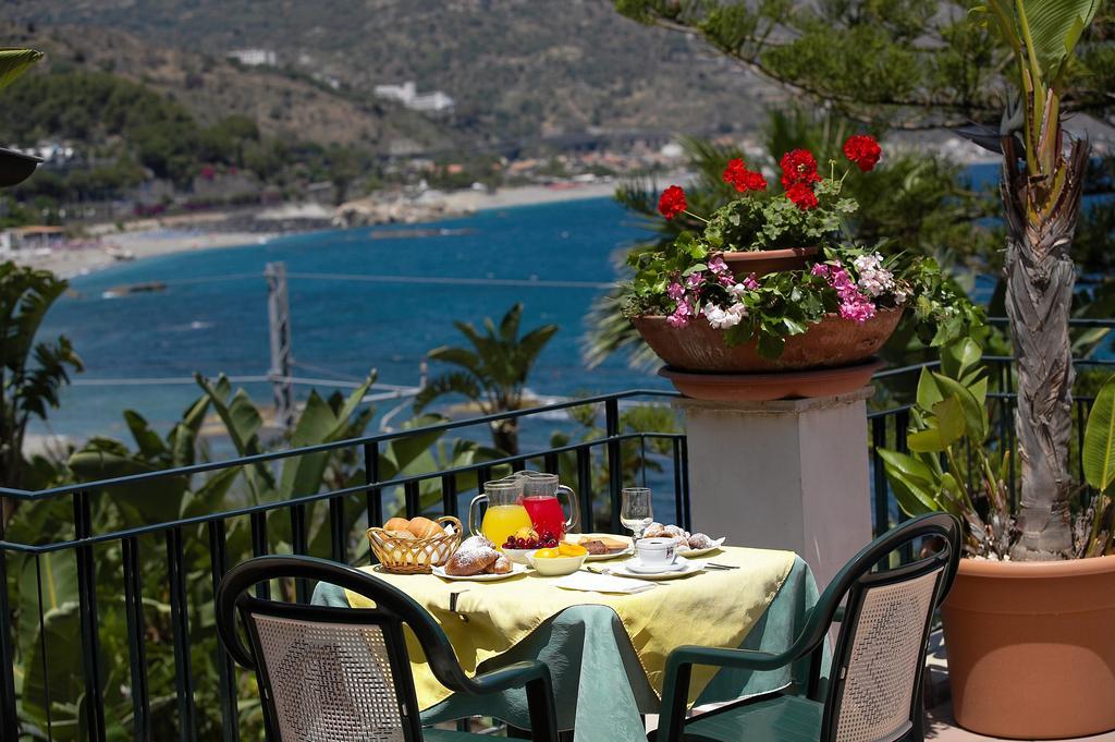 Hotel Baia Delle Sirene Таорміна Екстер'єр фото